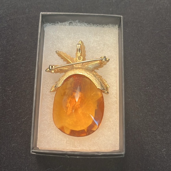 Vintage Sarah Conventry Pineapple brooch/Pendant - Picture 2 of 3